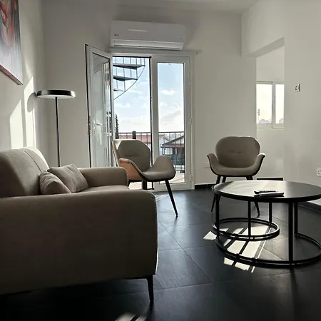 Venus Seaview 2b, Rooftop, Prime Location, Apartman *